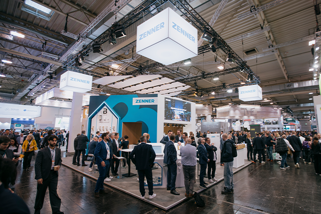 ZENNER Messestand mit Besuchern - ZENNER zeigt 2026 auf der IFAT Munich smarte Lösungen für die Wasserwirtschaft